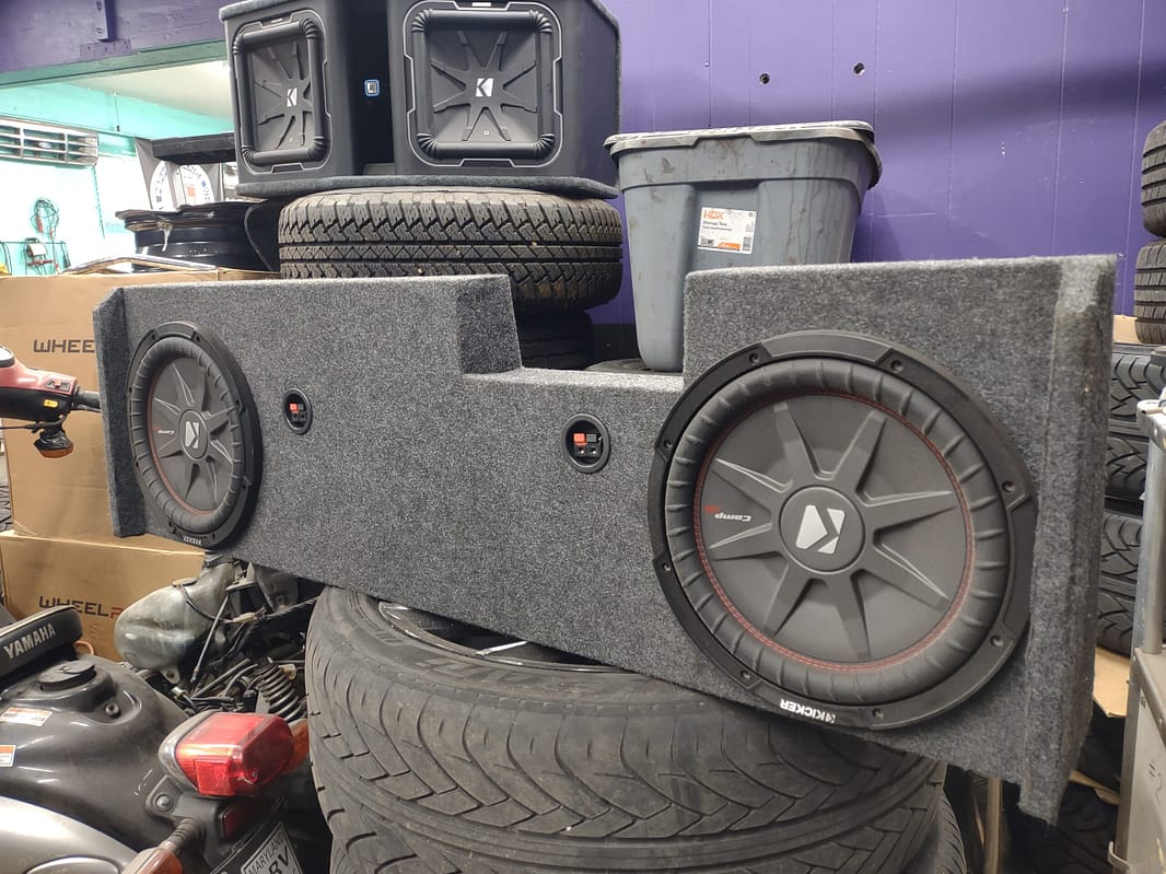 custom car stereos DC